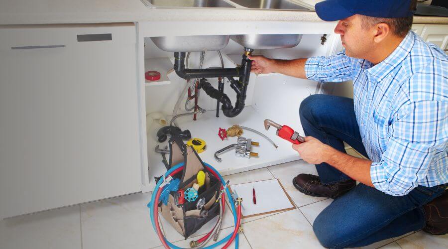 Expert burst pipe repair services in Broaddus, TX
